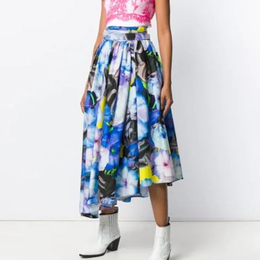 MSGM FLORAL PLEATED SKIRT WITH BOW IN SHADES OF BLUE